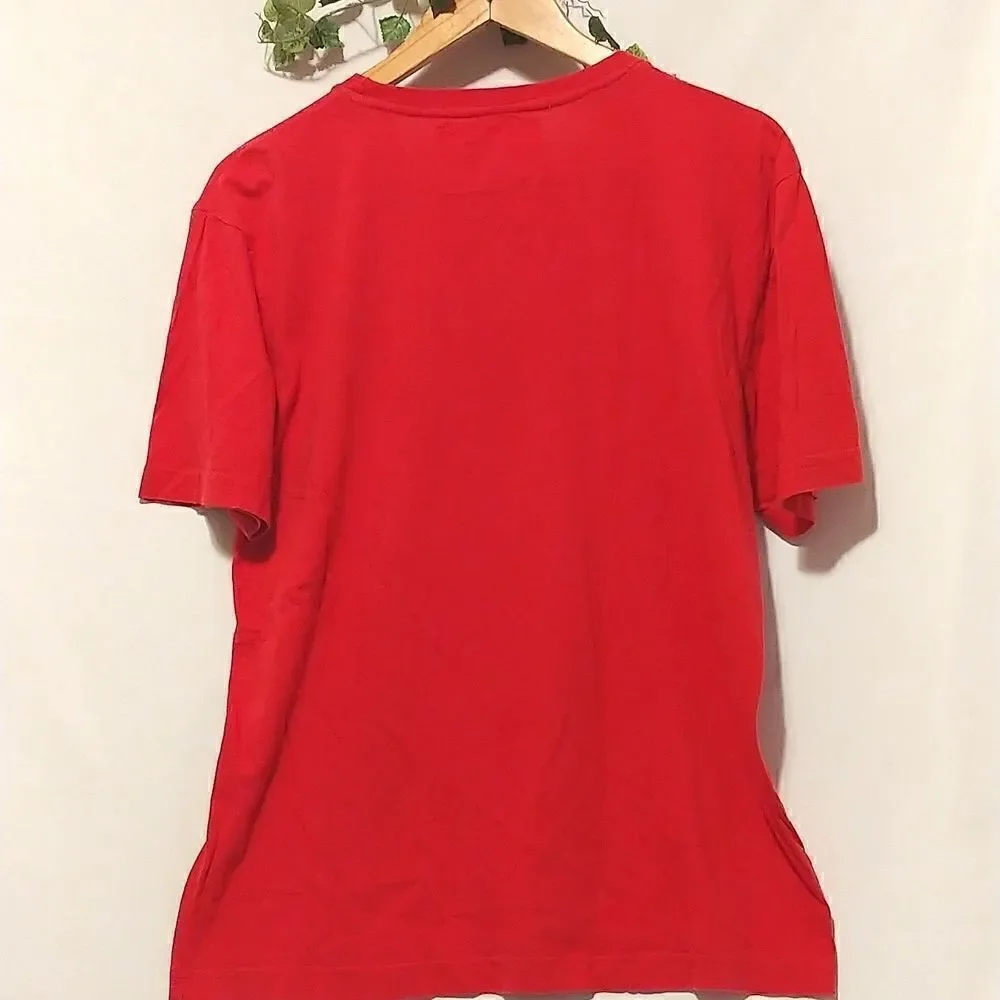 Wright and Ditson. Graphic T-shirt. Size Medium. Great Condition!